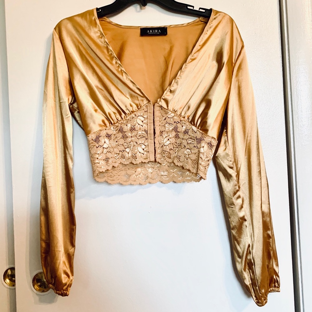 Gorgeous AKIRA lace and gold top
